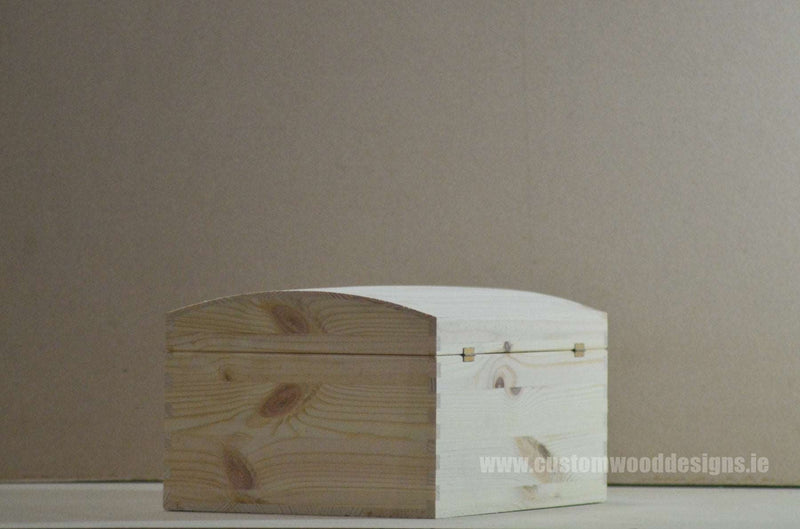 Load image into Gallery viewer, Pine Wood Chest CB5 35 X 25 X 18,5 cm Chest Box pin bedroom deco box box with lid chest container lock room deco wood wooden chest-box-unbranded-pine-wood-chest-cb5-35-x-25-x-18-5-cm-53611773919575