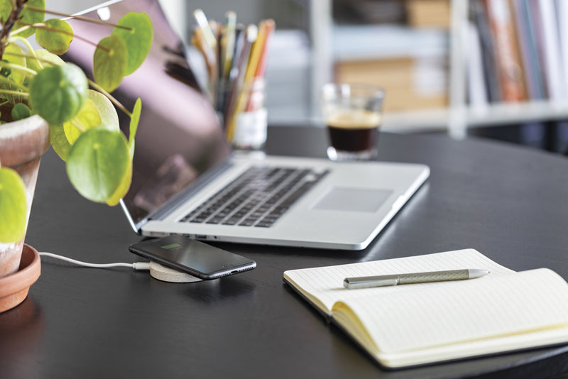 Load image into Gallery viewer, Wheat Straw 5W round wireless charging pad - Custom Wood Designs
