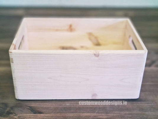 Stackable eco-friendly wooden tray